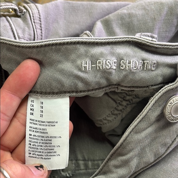 American Eagle Outfitters Distressed Gray Jean Shorts - Picture 4 of 4